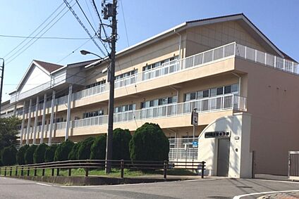 加木屋小学校 約230～245ｍ(徒歩3～4分)