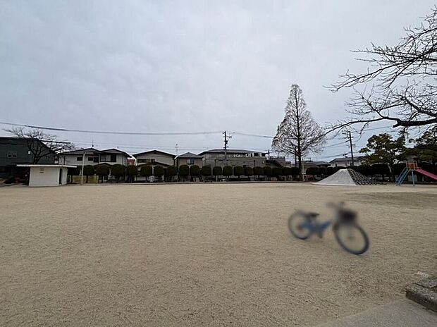 和合ケ丘中央公園(約250m)