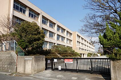 旭小学校 350ｍ(徒歩5分)