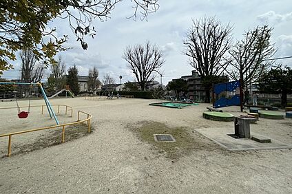宮前公園 400ｍ(徒歩5分)