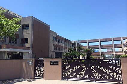 長良中学校 1000～1020ｍ(徒歩13分)