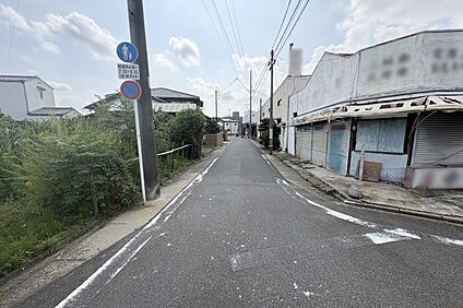 南側前面道路