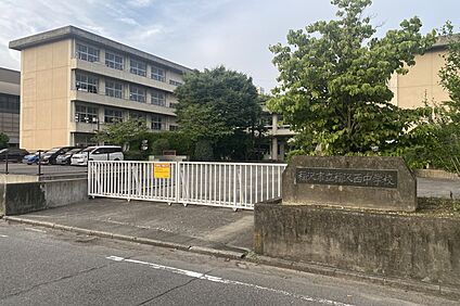 稲沢西中学校 950ｍ～1000ｍ(徒歩12分～13分)