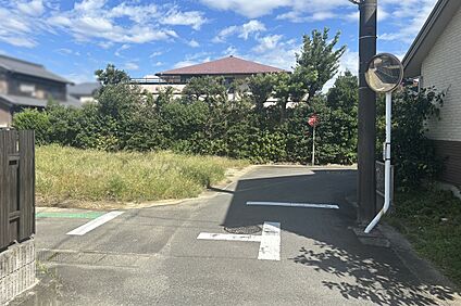 南側道路（2026年9月撮影）