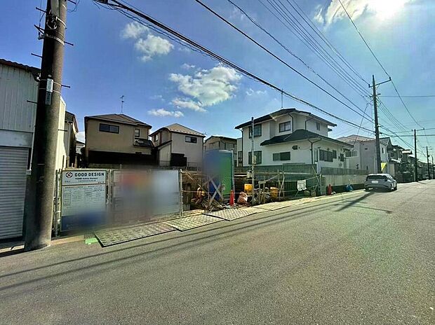 【前面道路含む現地写真】この風景が暮らしの一部に。毎日がイキイキと笑顔溢れる暮らしの始まりです♪ぜひ一度この見晴らしを体感してみませんか♪ご都合の良い時　自由に外観ご覧になれます。ご内見ご希望の際はぜひお気軽にご連絡下さい♪