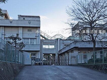 千葉市立朝日ケ丘小学校 750m(徒歩10分)