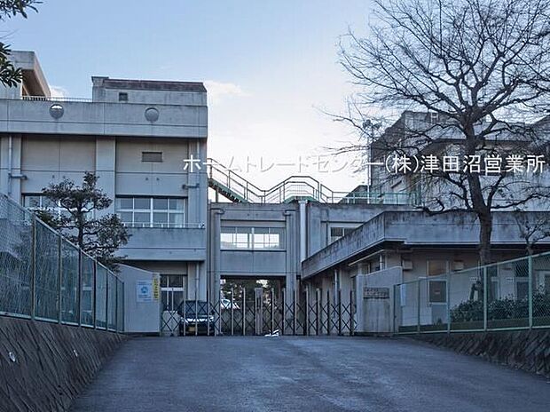 千葉市立朝日ケ丘小学校(約750m)