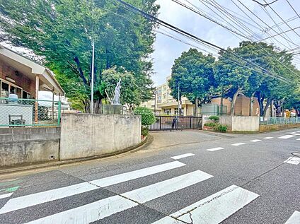 千葉市立さつきが丘東小学校 300ｍ(徒歩4分)