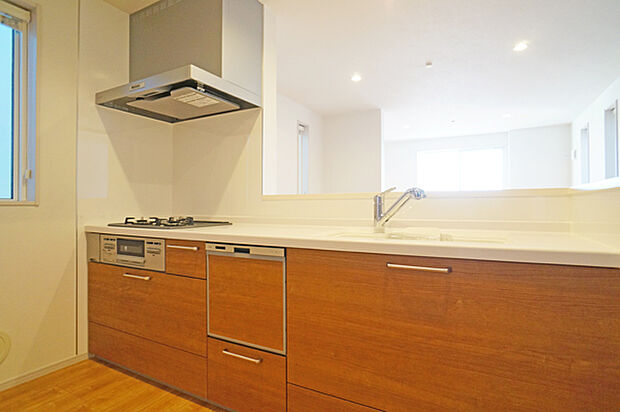 ■家族の会話が弾む、心地よいキッチンスペース