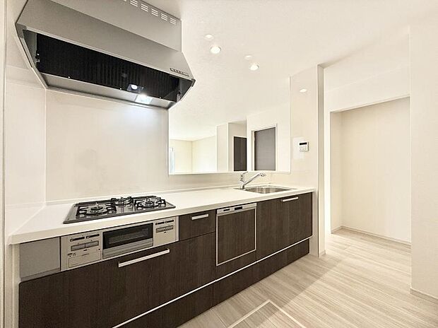 ■家族の絆を深める、温もりのあるキッチン