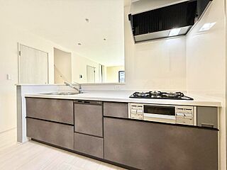 京王線「調布」駅 バス乗車14分、山野バス停下車 徒歩3分 その他