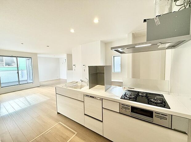 ■シンプルで機能的、毎日使いやすいキッチン