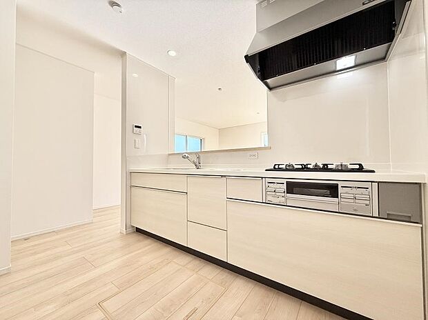 ■シンプルで美しく心地よい時間を生むキッチン空間