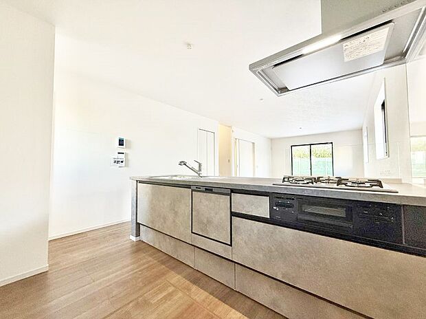 ■美味しい時間が生まれる、笑顔あふれるキッチン