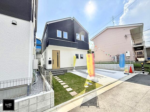 【現地外観写真】■暮らしを彩る充実した設備仕様が備わった新築戸建