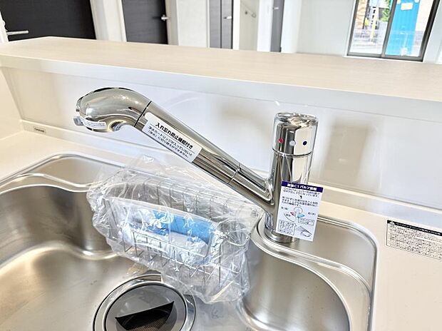 【浄水器】■清潔でおいしい水を手軽に供給してくれます