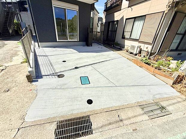 【駐車場】■快適な駐車スペースで安心