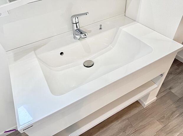 【ハンドシャワー付洗面台】■手洗いや顔を洗う時も快適に使える便利なシャワー