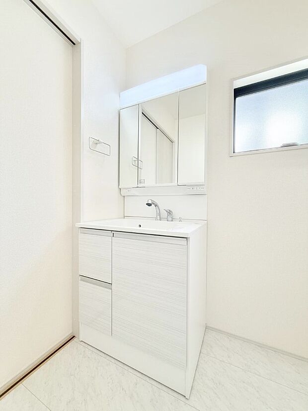 【洗面台・洗面所】■清潔感があり、気持ちよく使えます