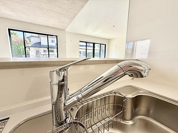 【浄水器】■不純物をしっかり除去して安心して飲めます