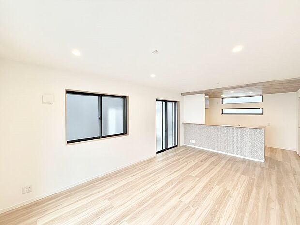 【リビングダイニング】■お気に入りの場所で、のんびりとした時間を