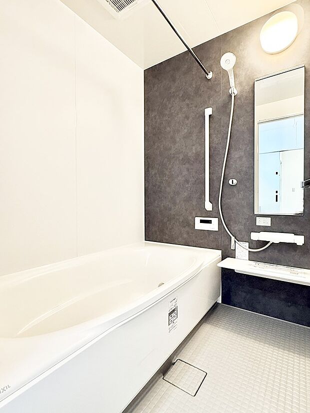 【浴室】■家族みんなが気持ちよく使える設計です