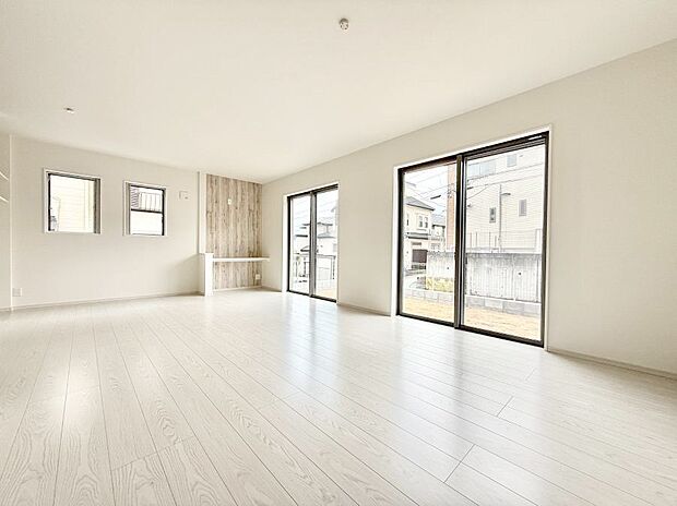 【ダイニング】■家族の笑顔があふれる、くつろぎの空間