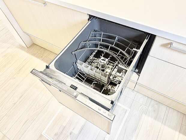 【食洗機】■食後の片づけも食洗器があれば時短に。ご家族との時間を増やせます