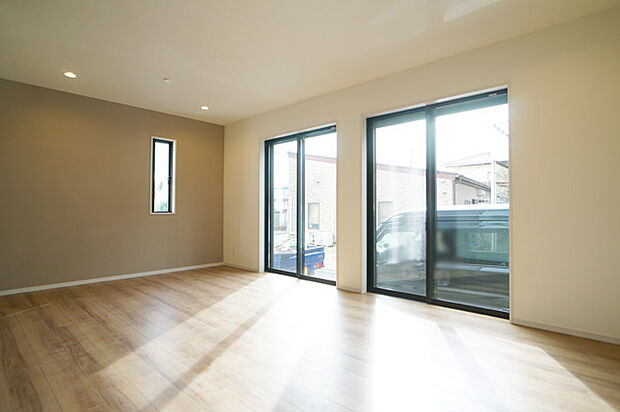 【リビングダイニング】■シンプルだけど贅沢、大切な人と過ごす心がほどける空間