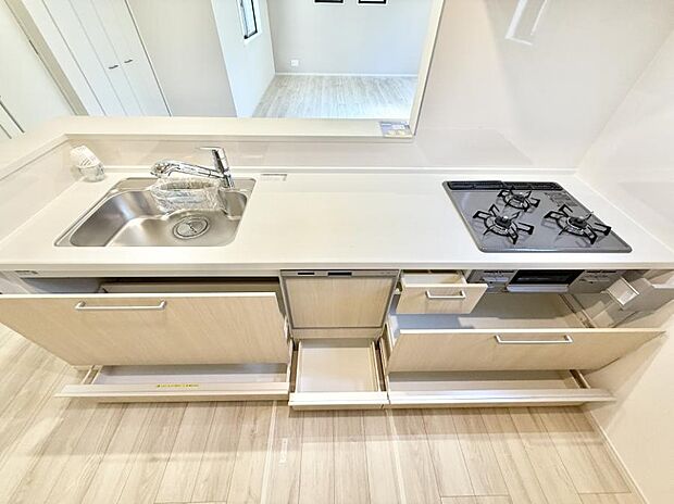 【ダイニングキッチン】■作る楽しみと食べる幸せを届けるキッチン