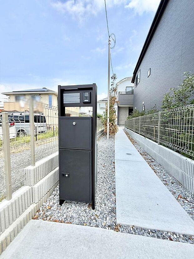 【宅配ボックス】■不在時でも荷物が受け取れる便利な宅配ボックス