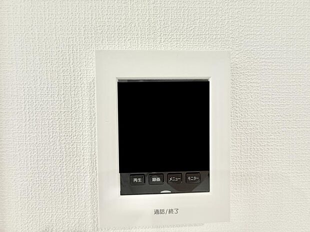 【TVモニター付インターフォン】■訪問者を確認できて安心感が増します