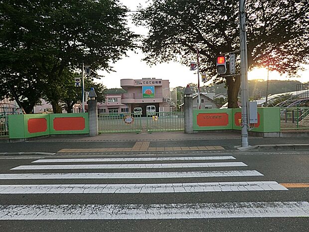 てるて幼稚園（約500m・徒歩7分）