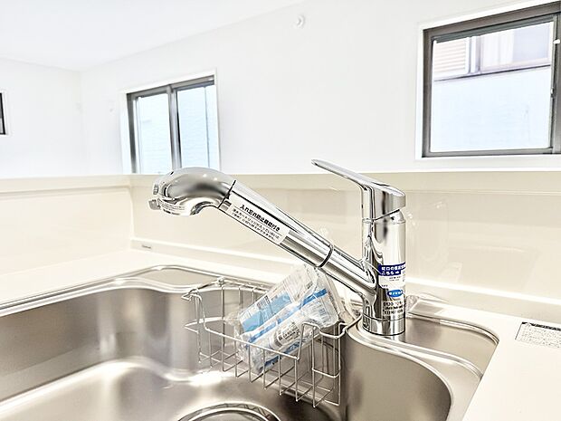 【浄水器】■清潔でおいしい水を手軽に供給してくれます