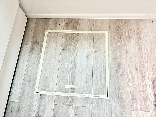 【床下収納】■隠れた収納スペースで家全体がスッキリ