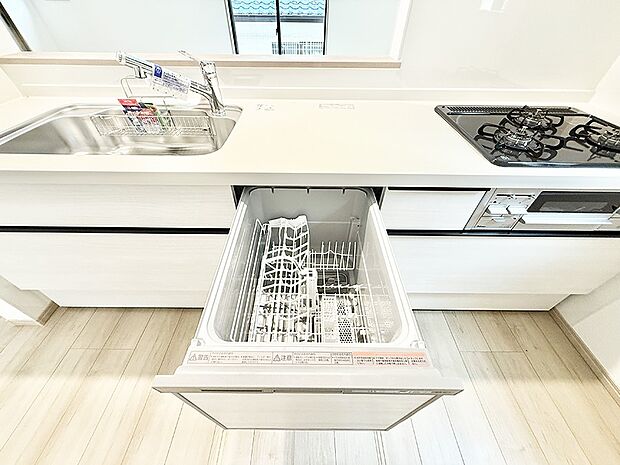 【食洗機】■食後の片づけも食洗器があれば時短に。ご家族との時間を増やせます