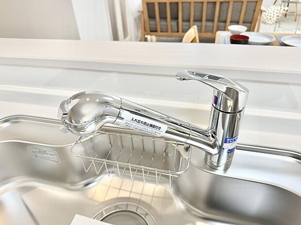 【浄水器】■不純物をしっかり除去して安心して飲めます