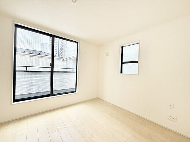 【子供部屋】■家具やレイアウトを自由に配置できるため使い勝手が良く快適に過ごせます