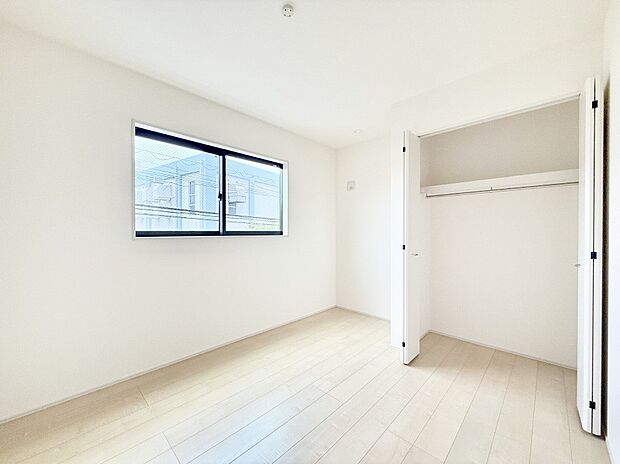 【リビング以外の居室】■落ち着いた雰囲気のお部屋で心が安らぐ空間