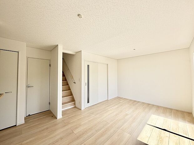 【ダイニング】■何気ない毎日を特別にする、癒しの空間