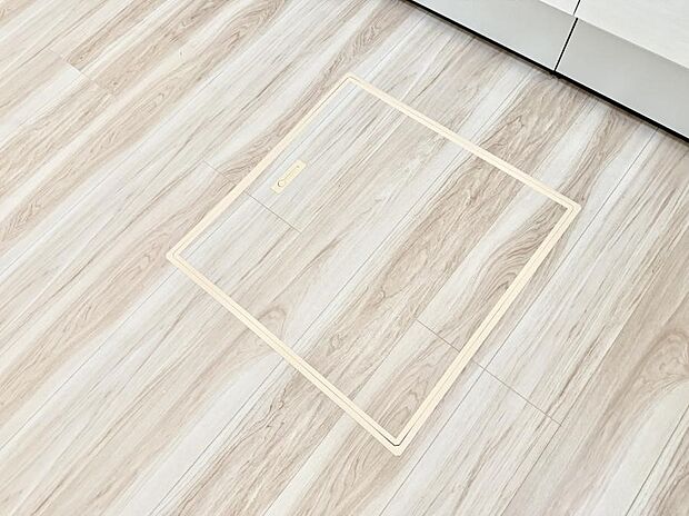 【床下収納】■季節物など簡単に収納でき便利