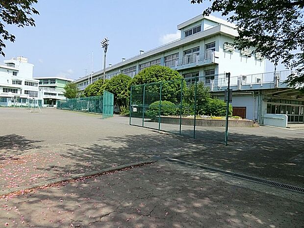 厚木市立緑ケ丘小学校(約550m・徒歩7分)