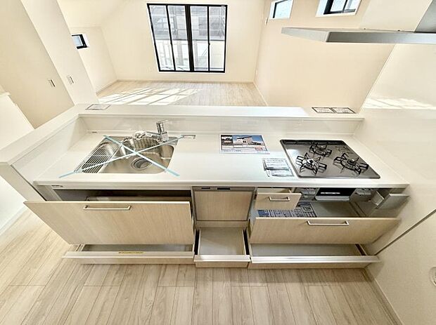 【キッチン】■シンプルで機能的、毎日使いやすいキッチン