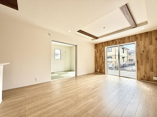 【リビング】■くつろぎと笑顔が集まる、心温まるリビング