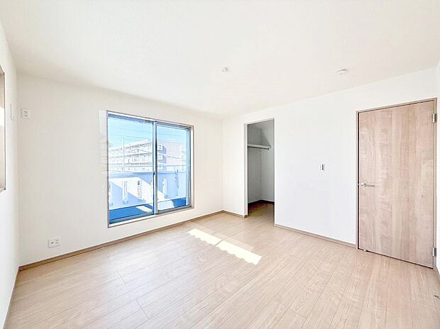 【寝室】■快適な環境で、日常の疲れを癒せる空間