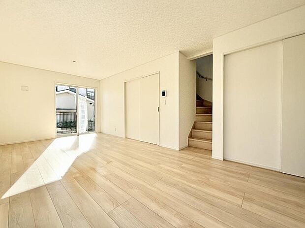 【ダイニング】■何気ない毎日を特別にする、癒しの空間