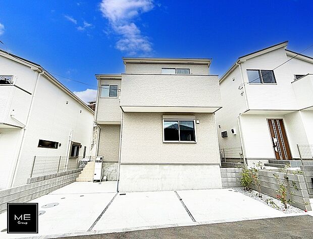 【現地外観写真】■暮らしを豊かにする充実した仕様設備で快適に