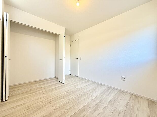 【子供部屋】■仕事や勉強のスペースに使うことで、集中しやすく静かな環境が整います