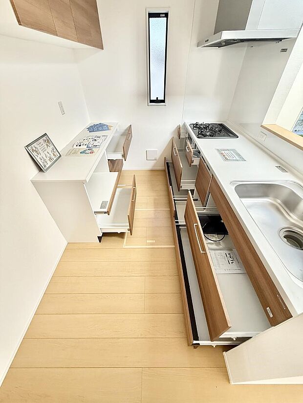 【ダイニングキッチン】■キレイに片付く、使いやすいキッチン