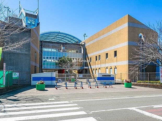 茅ヶ崎市立浜之郷小学校（約710m・徒歩9分）